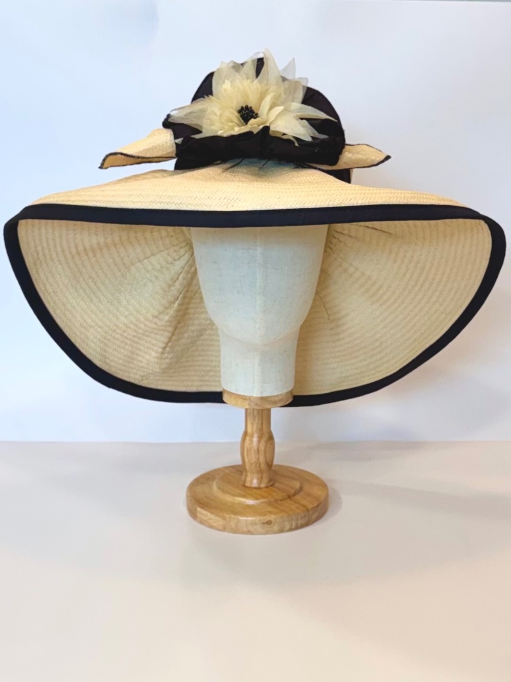 Vintage, Woman's Extra Wide Brim Formal Straw Hat, Head Size S, Floral & Bow